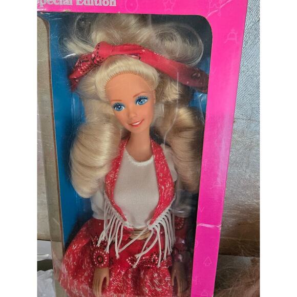 Vintage 1991 MATTEL TRAILBLAZIN' BARBIE #2783 SPECIAL EDITION Western Red Outfit - Picture 2 of 5